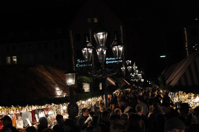 Christkindlesmarkt at night